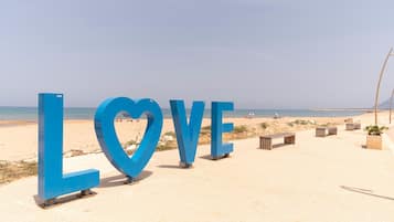 Una spiaggia nelle vicinanze