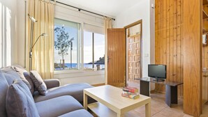 Apartment | Living room - Apartment in Spain by Sandy Beach & Sea Views (Palafrugell)