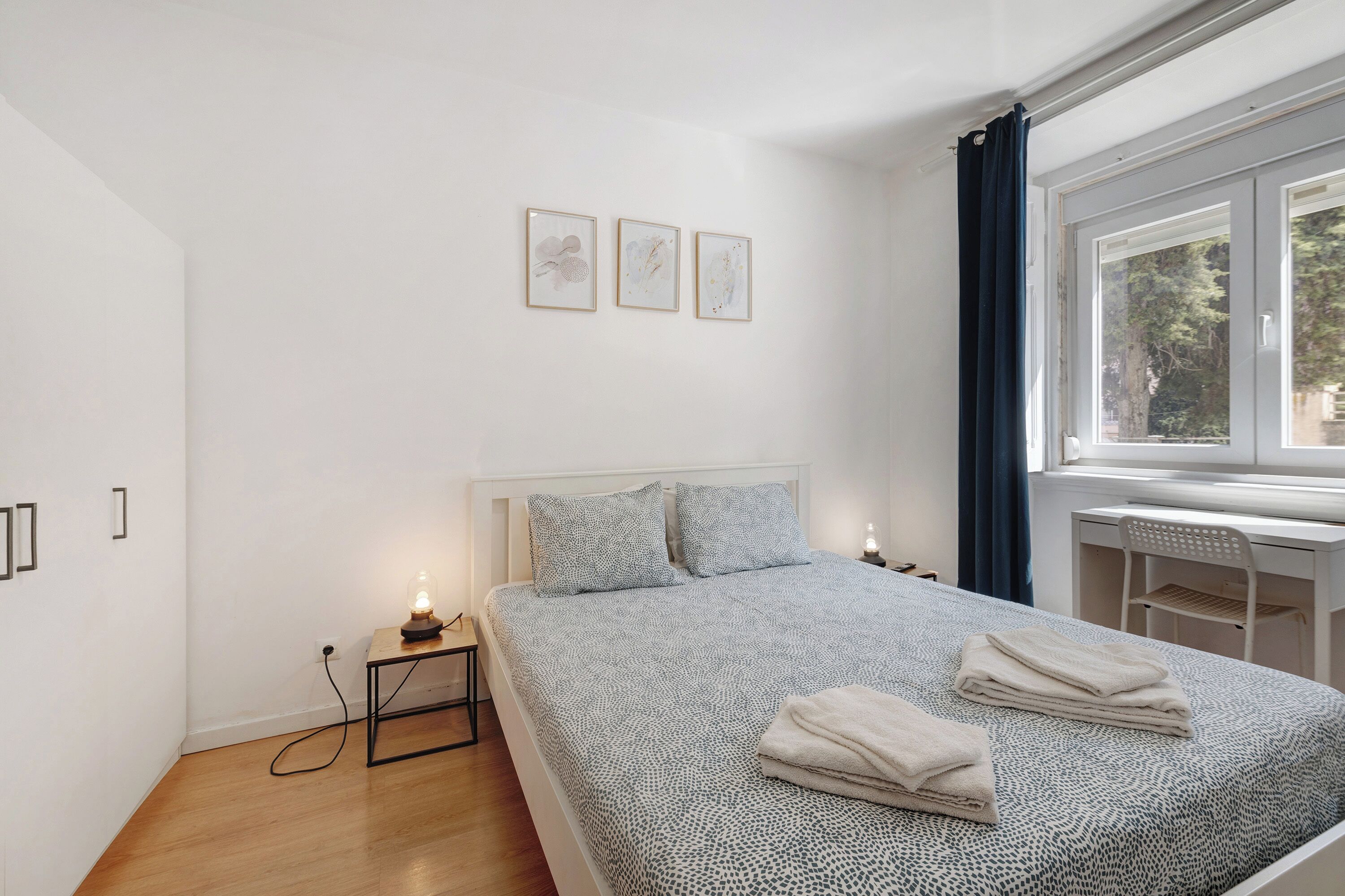 3 bedrooms, iron/ironing board, free WiFi, bed sheets