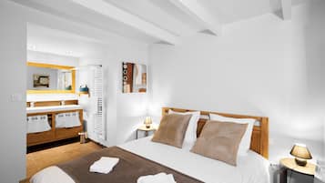 1 habitación, tabla de planchar con plancha y wifi gratis