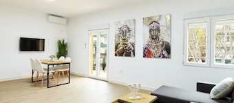 Apartment 'La Victoria D' with Balcony, Wi-Fi and Air Conditioning