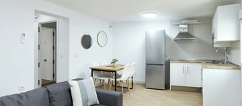 Apartment 'La Victoria C' with Balcony, Wi-Fi and Air Conditioning