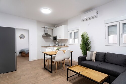Apartment 'La Victoria A 2 Hab' with Private Terrace, Wi-Fi and Air Conditioning