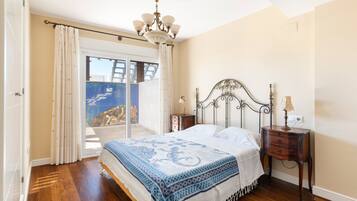 3 habitaciones, tabla de planchar con plancha y wifi gratis