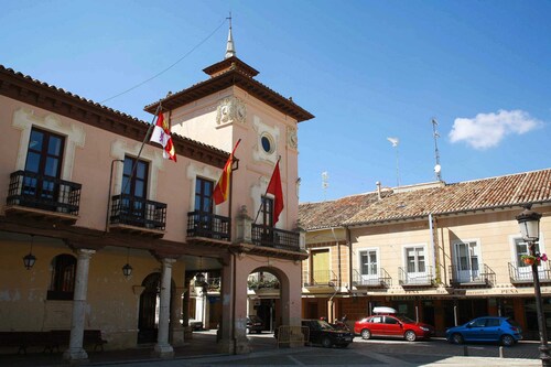 Country House 'El Encuentro' with Traditional Adobe and Wood Architecture