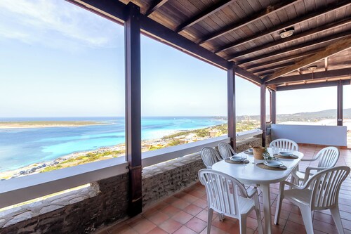 Holiday Home 'Aura' with Sea View, Private Terrace and Wi-Fi