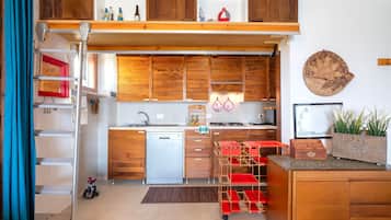 Kühlschrank, Ofen, Herdplatte, Geschirrspüler