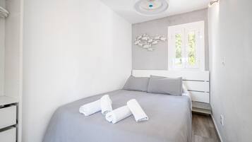 1 sovrum, strykjärn/strykbräda, gratis wi-fi och sängkläder