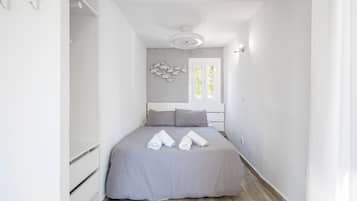 1 chambre, fer et planche à repasser, Wi-Fi gratuit, draps fournis