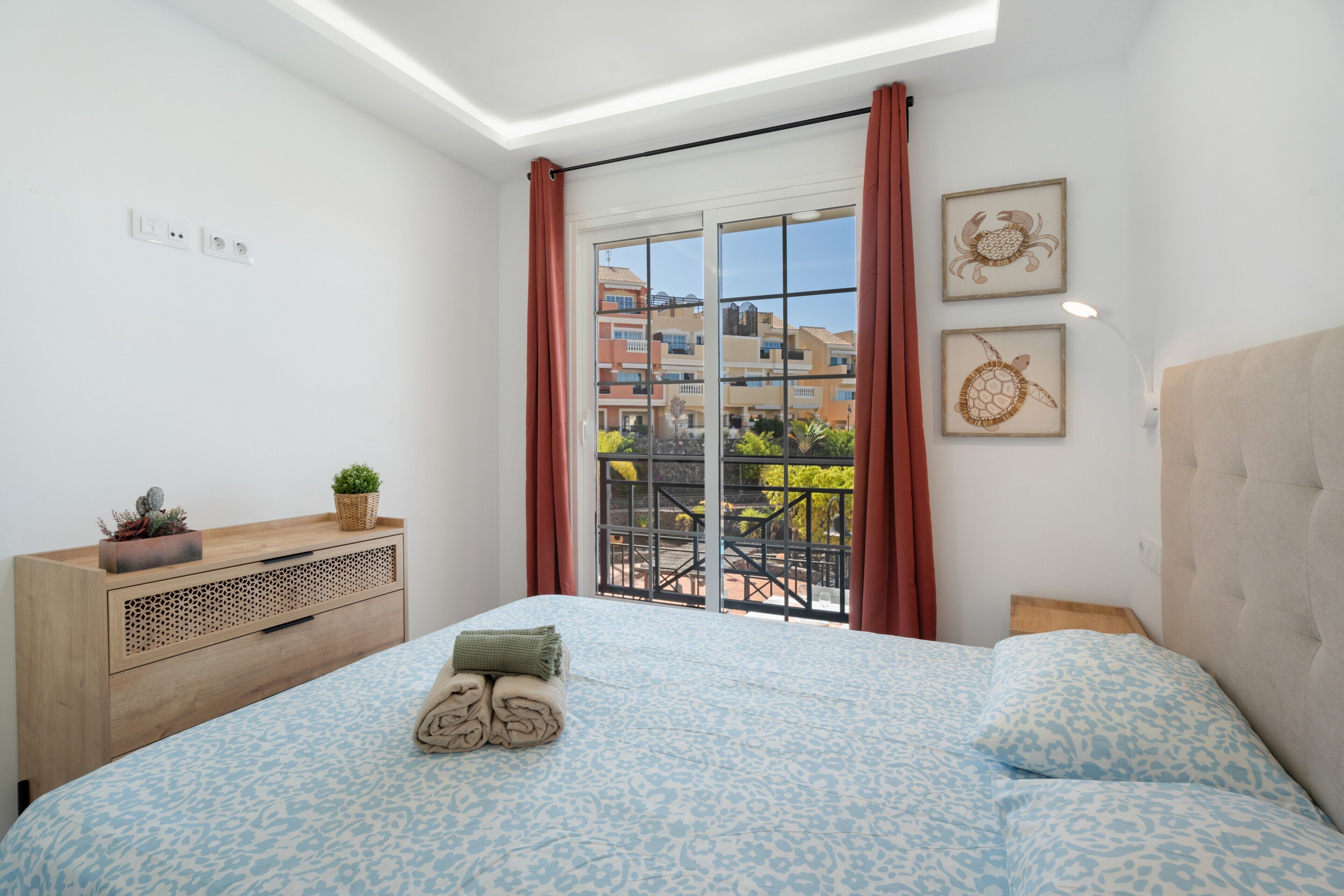 2 bedrooms, iron/ironing board, free WiFi, bed sheets