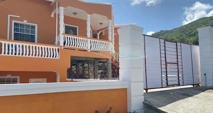 2-bedroom condo in Gros Islet 10 mins drive to beach & Stadium