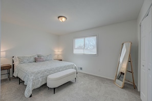 3 bedrooms, travel cot, WiFi, bed sheets