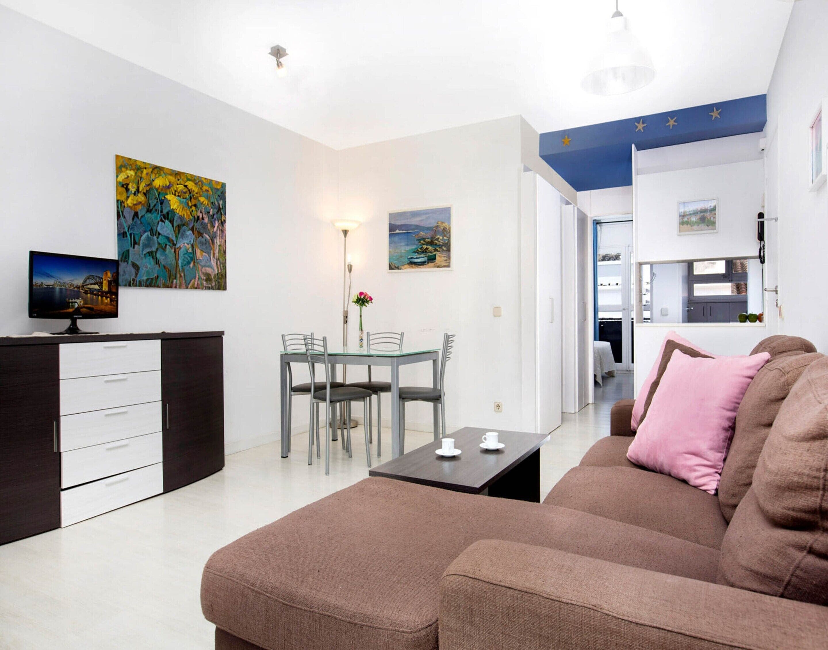 غرفة المعيشة