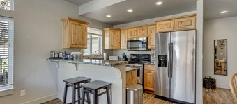 3 Bed 2 Bath King Beds With Smoker Grill
