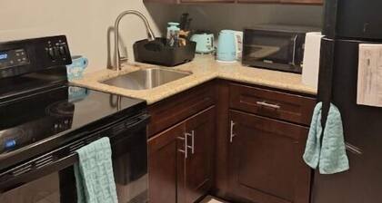 Cozy condo in fabulous Freeport with AC