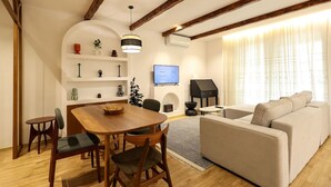 Unclassified image, 2 of 28, button - Premium Apartment With Garden (Ishëm)