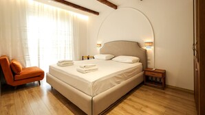 Unclassified image, 4 of 28, button - Premium Apartment With Garden (Ishëm)