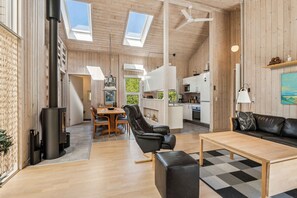 Stereo - Charming home near Kattegat and nature (Hadsund)