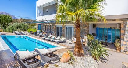 Holiday Home in Agios Nikolaos With Pool