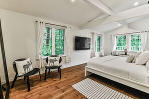 6 bedrooms, free WiFi, bed sheets - La Maison Blanche | Hot tub & Sauna | Tremblant Living (Mont-Tremblant)