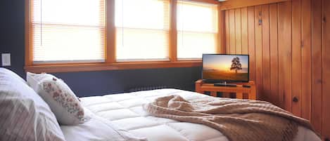 5 slaapkamers, een bureau, een strijkplank/strijkijzer, gratis wifi