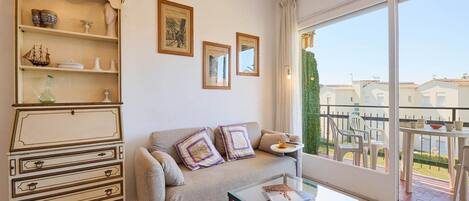 Apartment | Living room