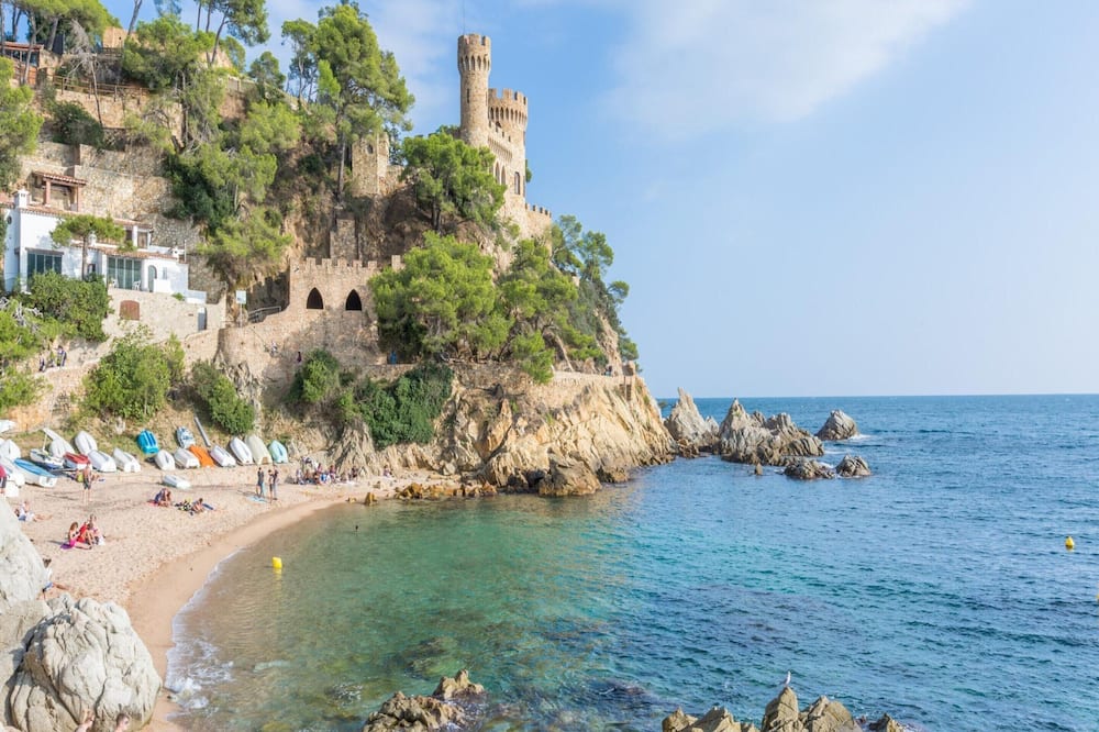 Apartment in Lloret de Mar Near the Beach - Platja de sa Boadella