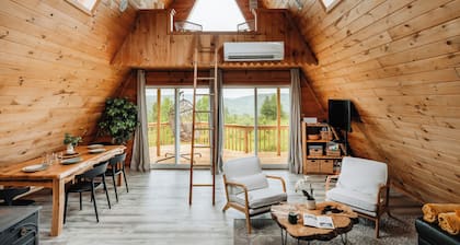 25-Acre Private Retreat w/ UTV, Hot Tub, Fire Pit, Trails & Stunning Views