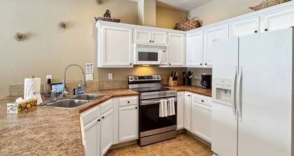 Cozy townhome near Tamarack