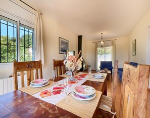 Dining - Villa on Costa Brava With Pool & Sea Views (Vidreres)