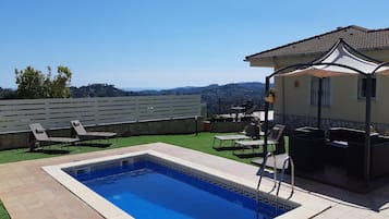 Villa | Pool | Indoor pool, outdoor pool