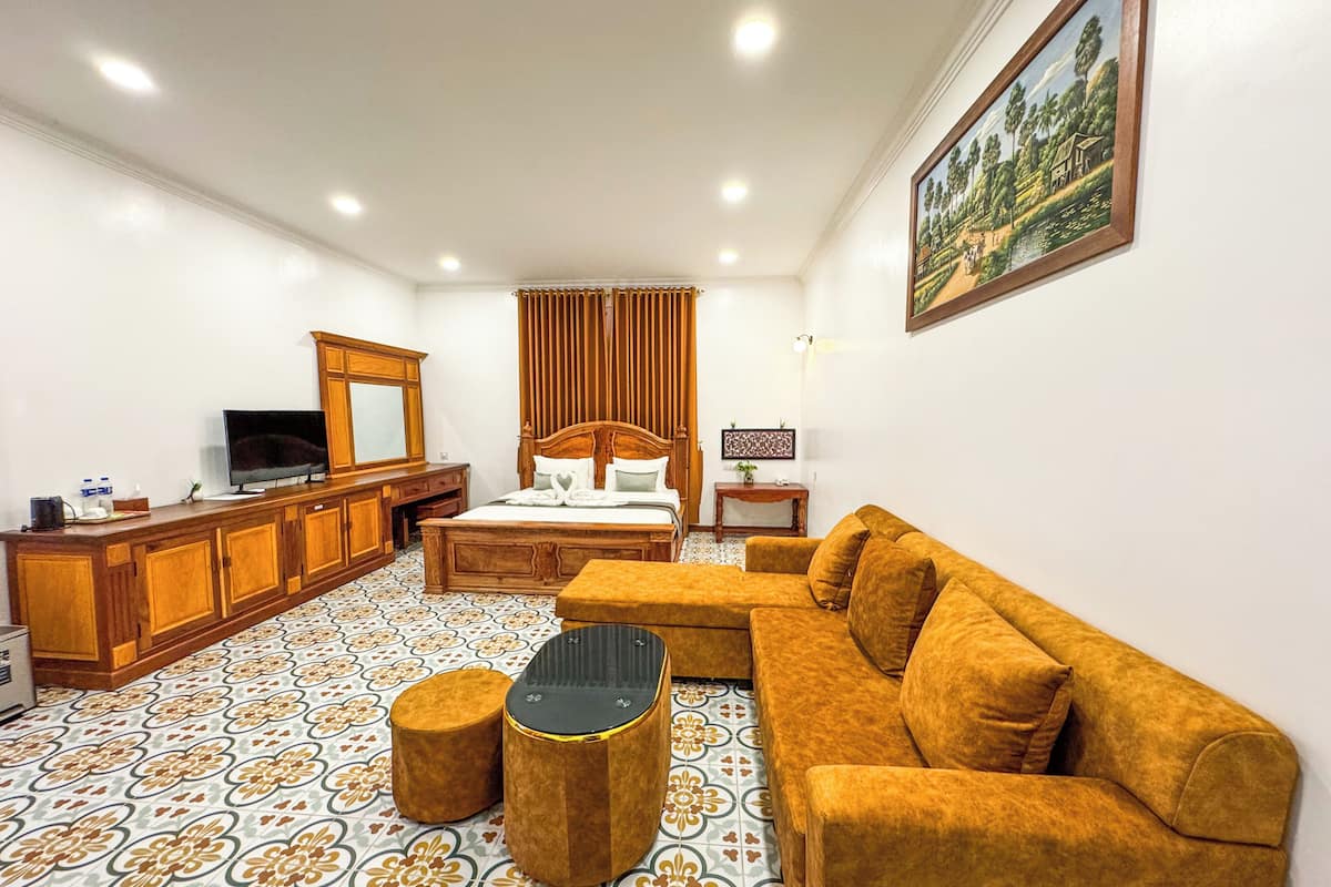Habitación individual estándar, balcón, vista a la alberca | Ropa de cama de alta calidad y minibar
