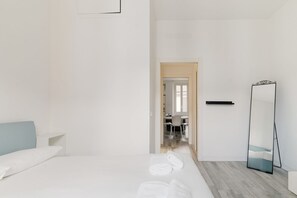 1 chambre, fer et planche à repasser, Wi-Fi, literie fournie