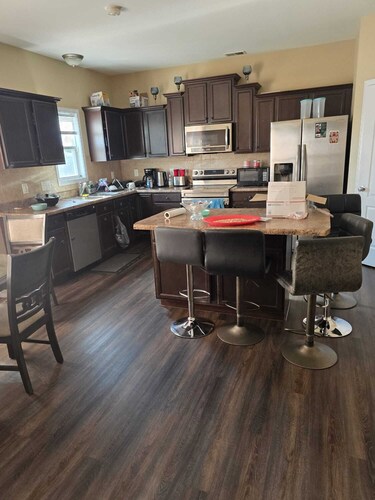 Charming 4-bedroom house with AC, WiFi in enjoyable Hope Mills