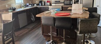 Charming 4-bedroom house with AC, WiFi in enjoyable Hope Mills