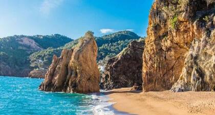 Apartment in Pals Near Peaceful Beach