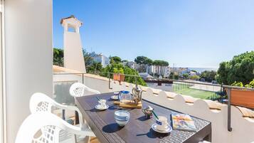 Căn hộ | Ban công