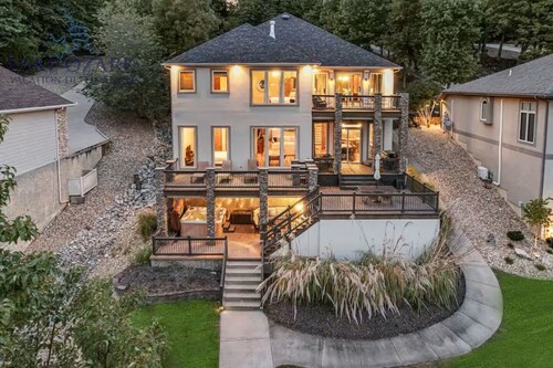 Porto Cima |Game Room, Dock, Boat Slip, Kayaks, Lakeside Fireplace & Hot Tub