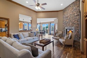 Smart TV, fireplace, video games, table football - Porto Cima w/ Game Room, Dock, Boat Slip, Kayaks, Lakeside Fireplace & Hot Tub (Sunrise Beach)