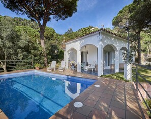 Pool - Villa in Costa Brava With Private Pool (Lloret de Mar)