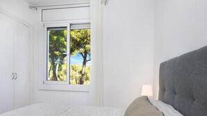 2 bedrooms, iron/ironing board - Apartment in Spain With Terrace (Palafrugell)