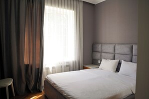 2 多间卧室、熨斗/熨衣板、WiFi、床单