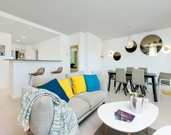 Apartment | Living room