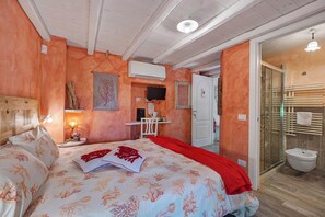 1 quarto, Wi-Fi de cortesia, roupa de cama