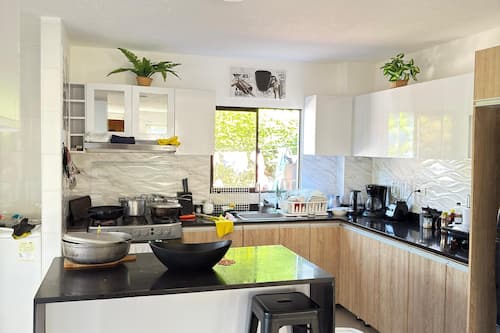 House, 5 Bedrooms, Accessible, Smoking | Interior