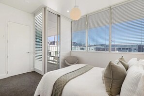 4 Schlafzimmer, Schreibtisch, Bügeleisen/Bügelbrett, kostenloses WLAN