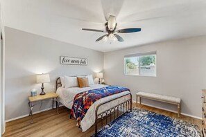 3 camere, Wi-Fi, lenzuola