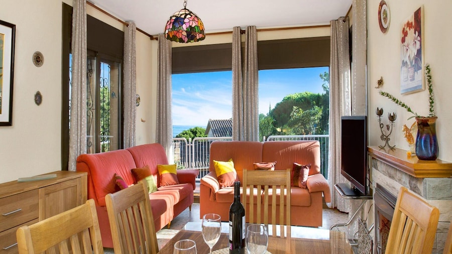 Relaxing Villa With Garden Near Lloret de Mar