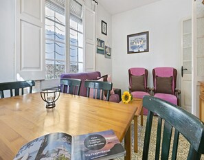 Villa | Dining