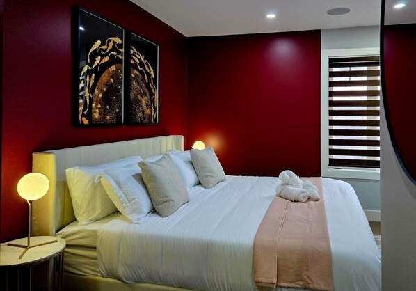 4 habitaciones, escritorio, tabla de planchar con plancha y wifi gratis 